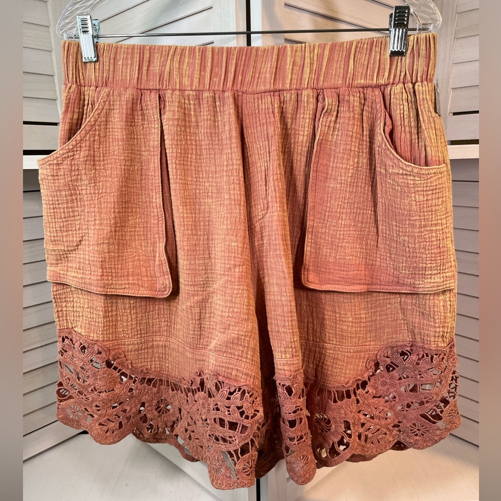NEW OLI & HALI SHORTS